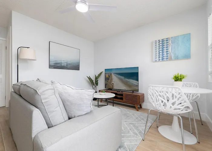 Be A Nomad - Beachside Apartments