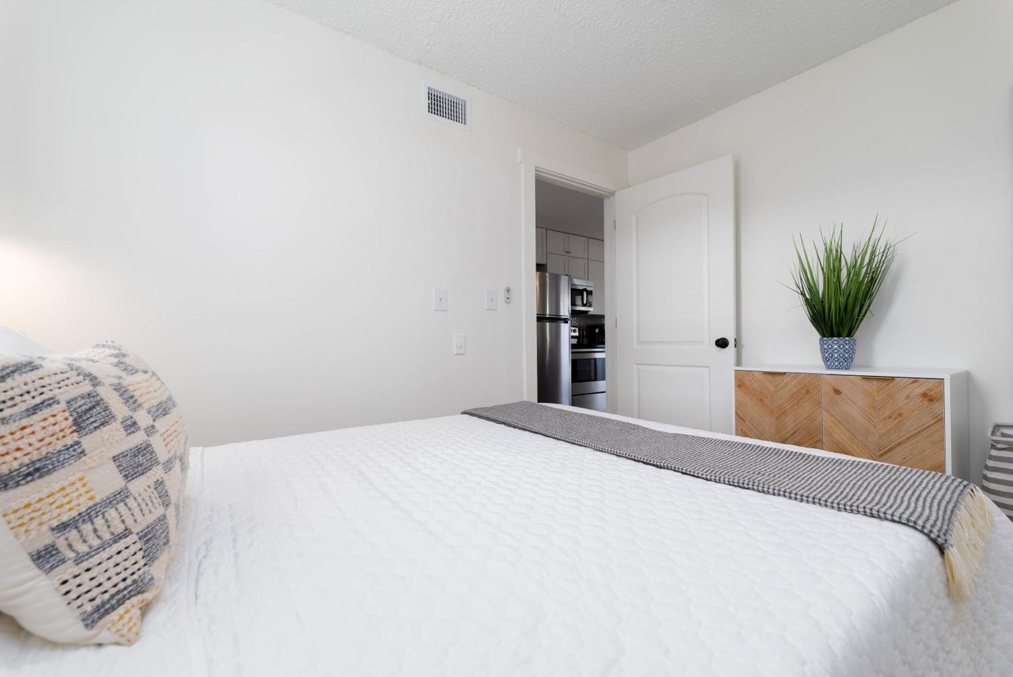 Be A Nomad - Beachside Apartment