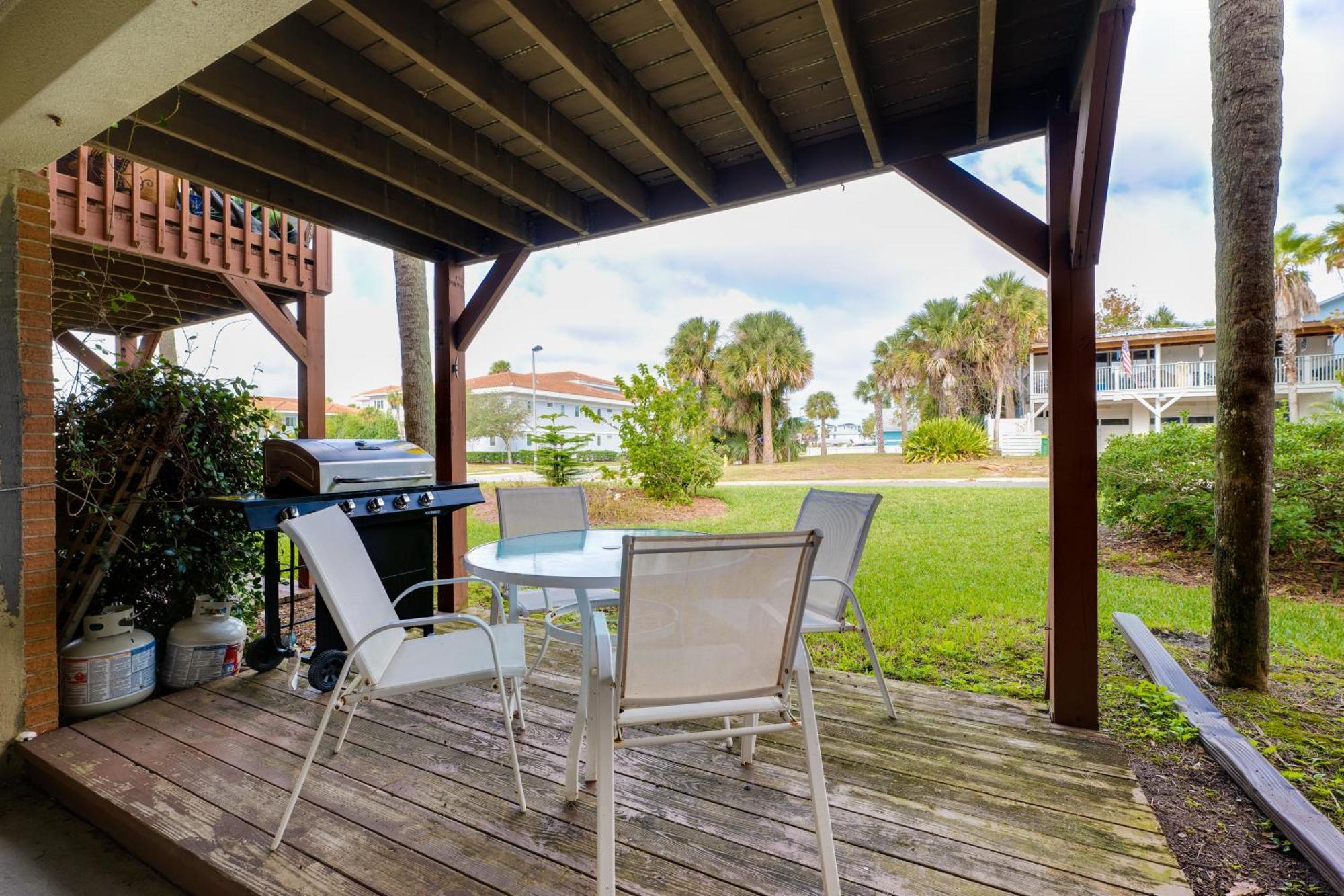 Be A Nomad - Beachside Jacksonville Beach