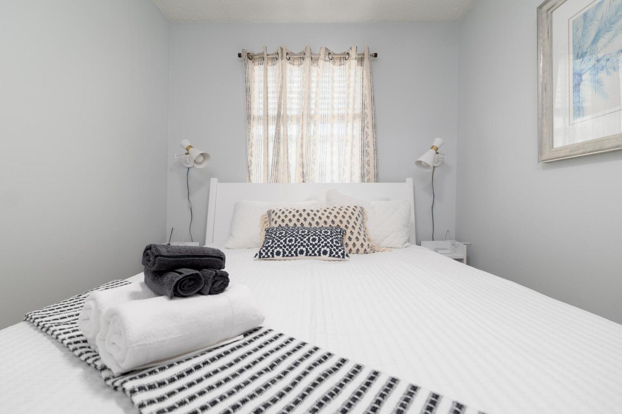 Be A Nomad - Beachside Apartment *