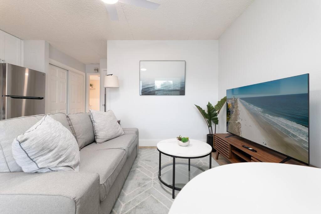 Be A Nomad - Beachside Apartment