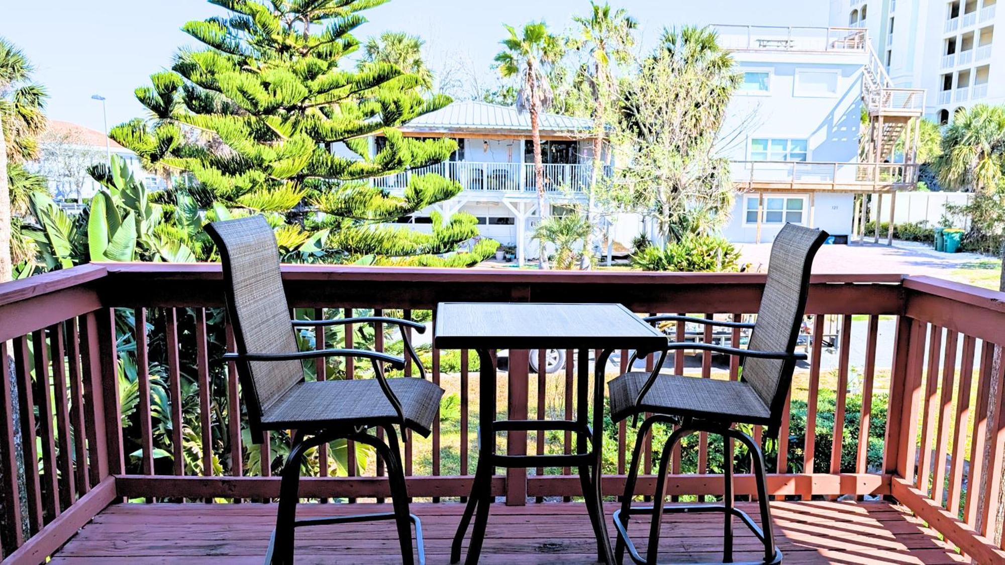 Be A Nomad - Beachside Apartment